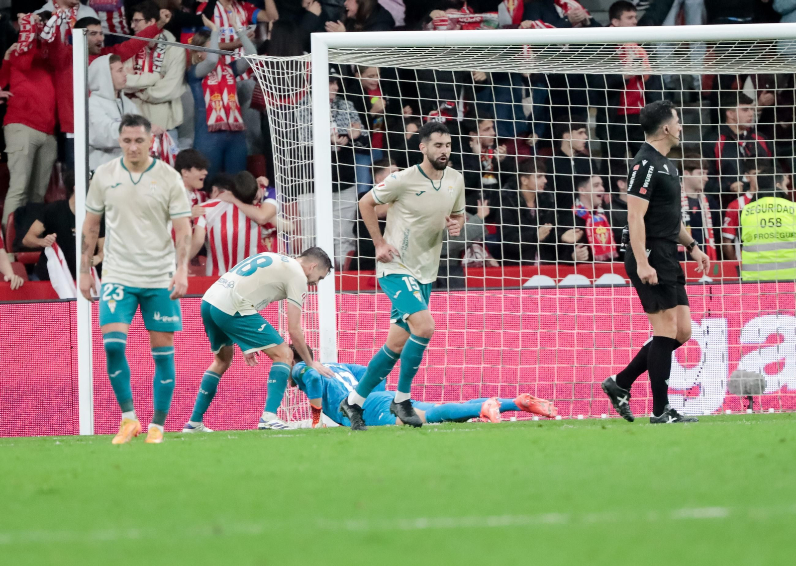 Las mejores fotos del Sporting de Gijón - Córdoba CF en El Molinón