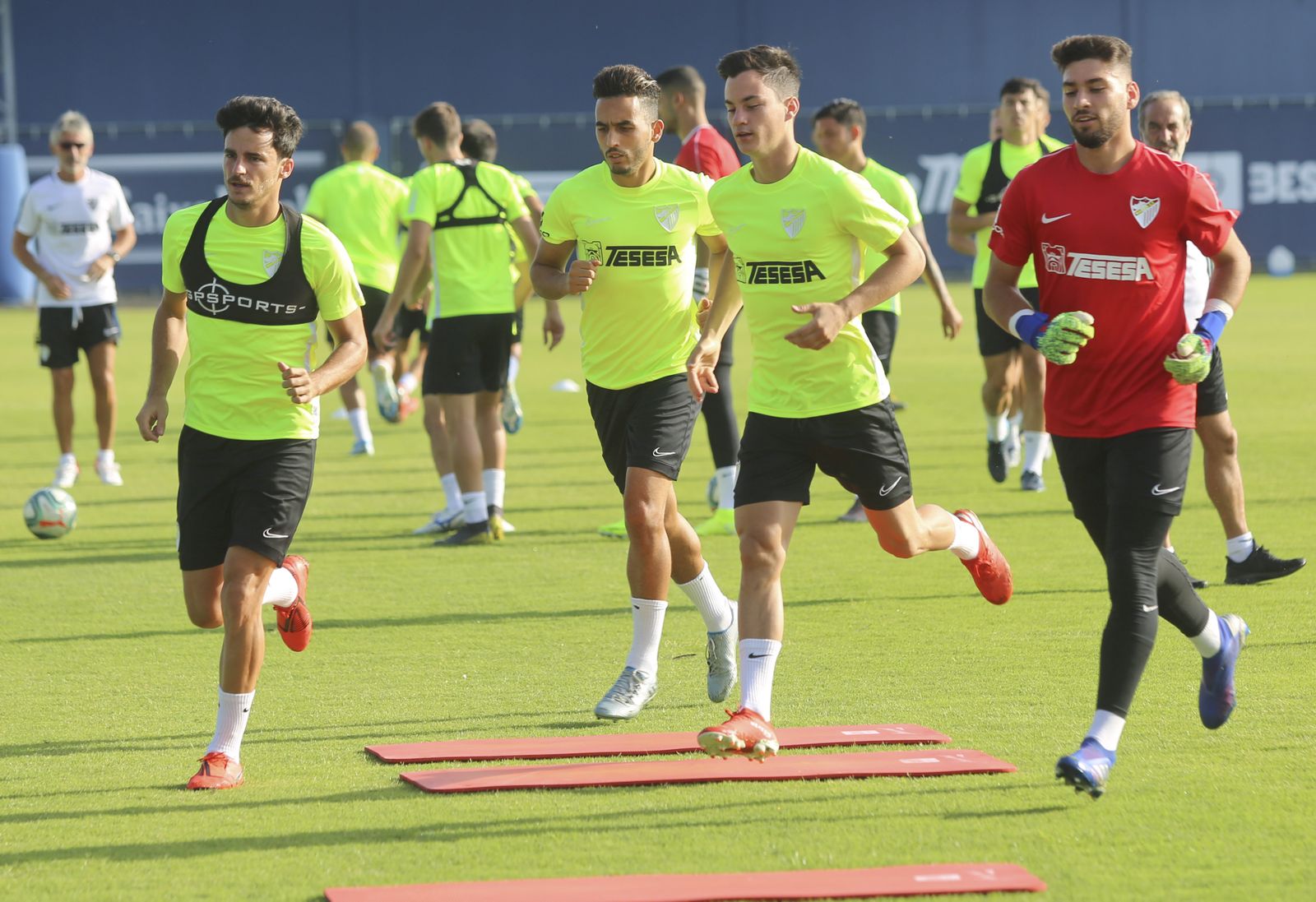 Las fotos del entrenamiento del Málaga en el Anexo de La Rosaleda