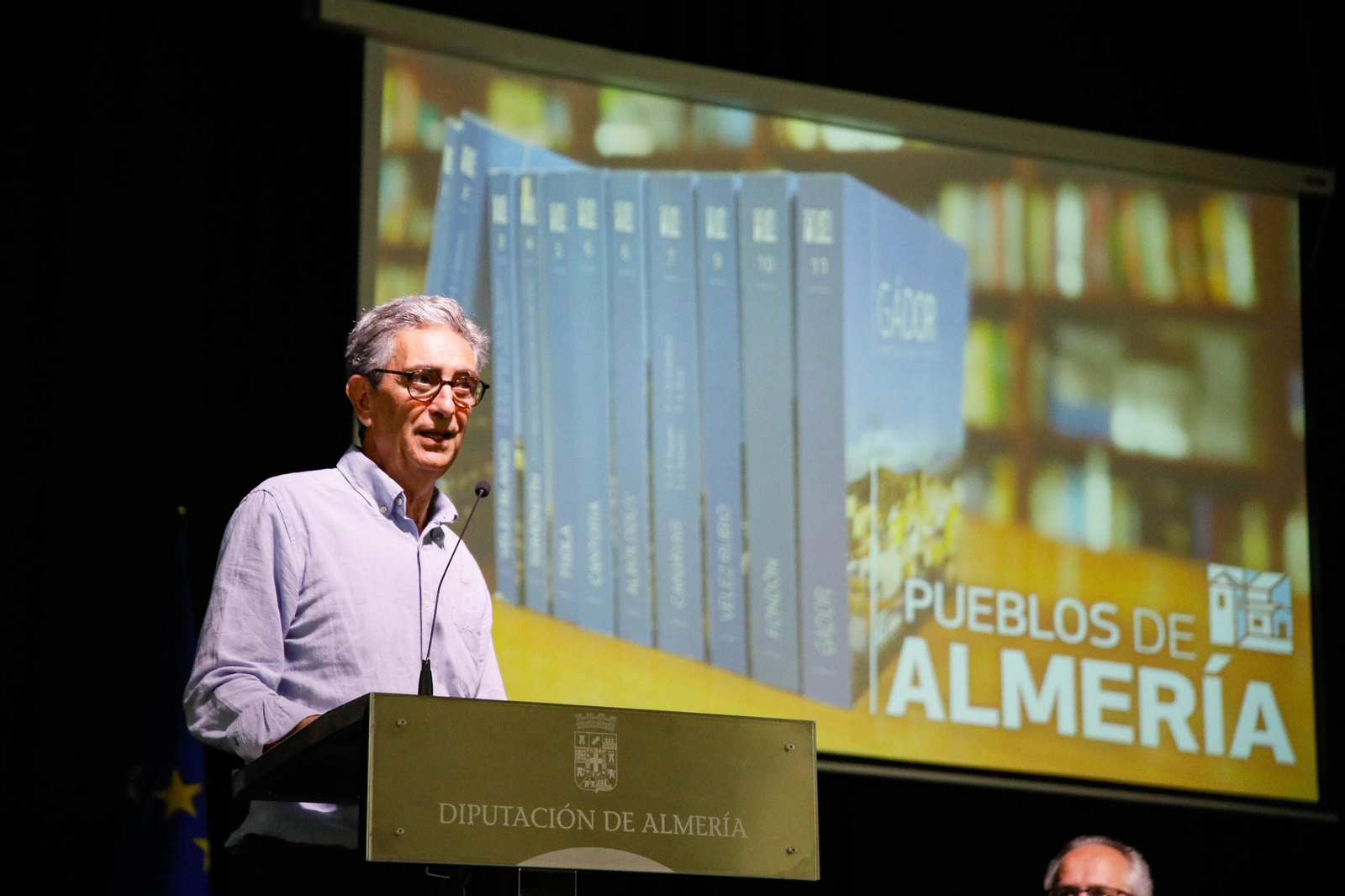Imágenes de la entrega de los Escudos de Oro del IEA y la celebración de su Plenario