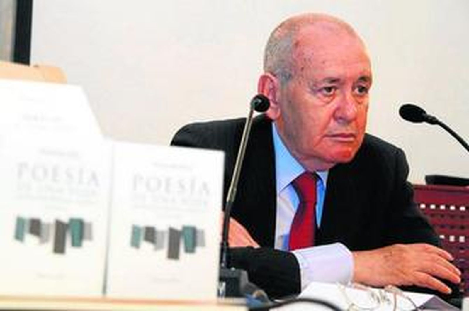 Fernando Ortiz, en el acto de presentación de sus libros, celebrado ayer en la Casa de la Provincia.