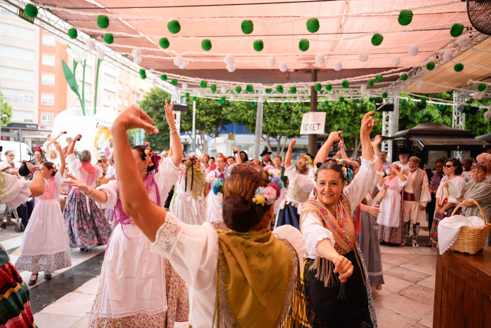 En imágenes: así es la indumentaria tradicional de Almería