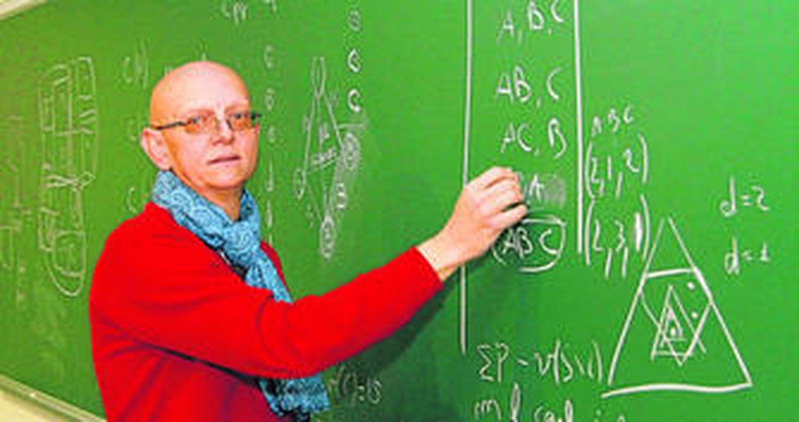 Tomás Chacón, en el Instituto de Matemáticas de la Universidad de Sevilla (IMUS), durante un momento de la entrevista.
