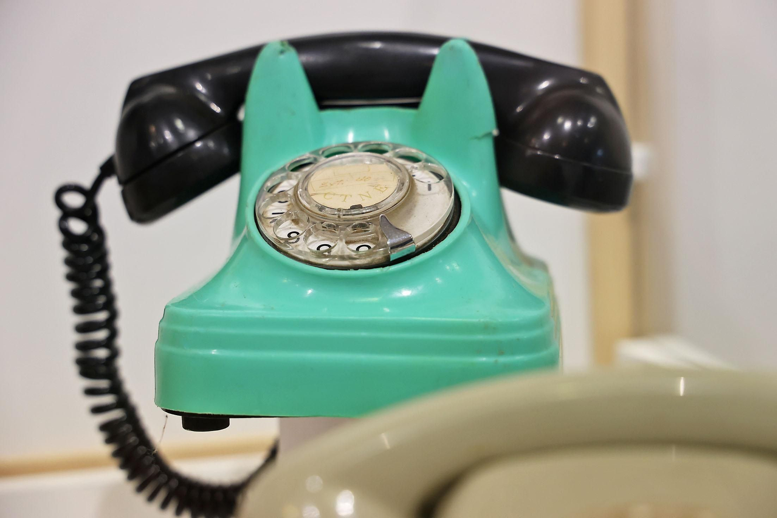 Imágenes de la inauguración de la exposición 'La Telefonía en Huelva'