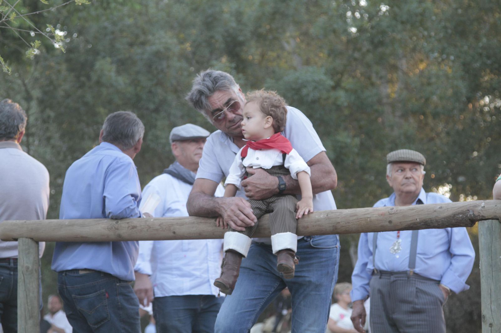 El paso de las hermandades por el río Quema, en imágenes