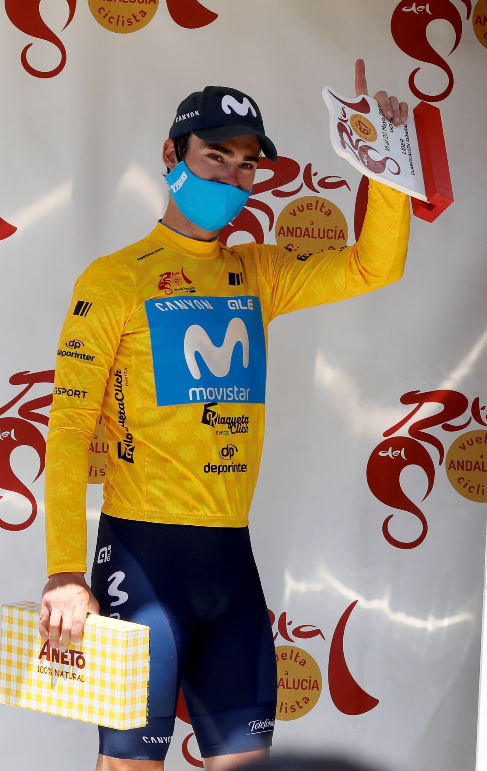 Las fotos de la etapa Mijas-Zahara de la Sierra de la Vuelta a Andalucía