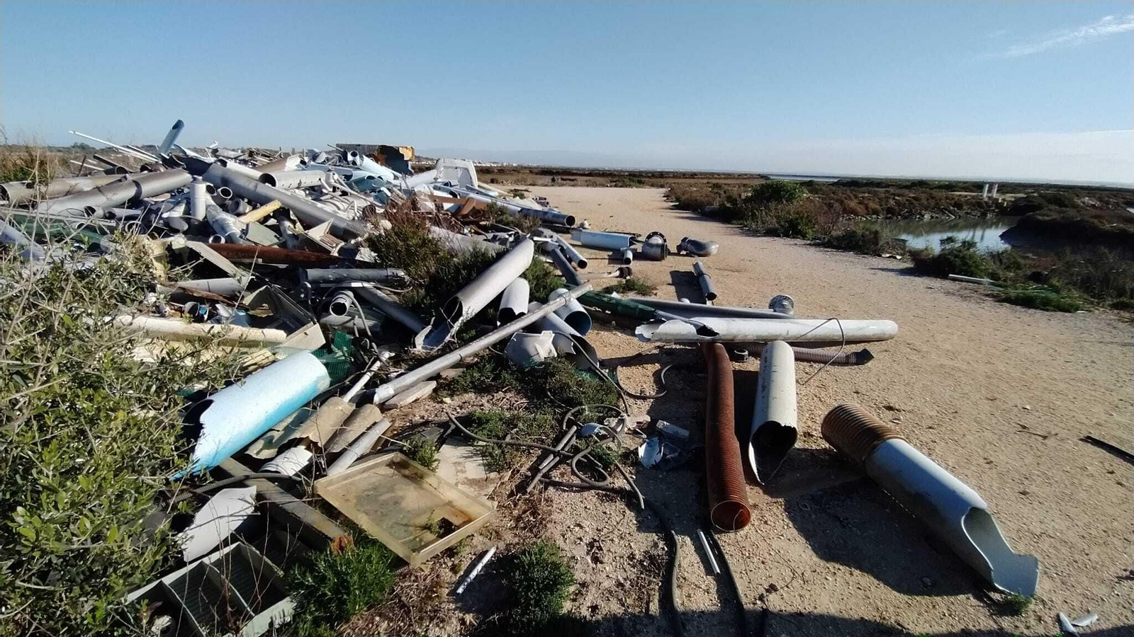 La degradación de la salina La Carabela en San Fernando