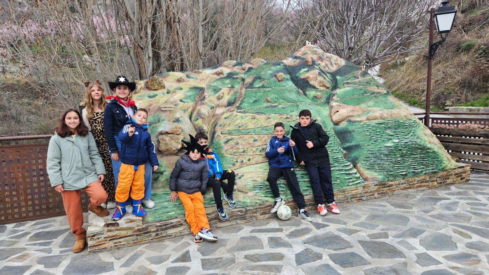 ‘El rebaño más molón’ toma el timón en Bacares y pide más ovejas contra el fuego