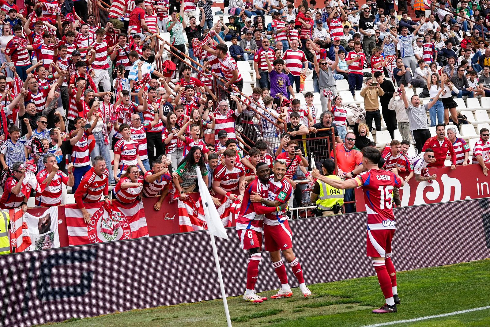 Encuéntrate en la grada en la invasión rojiblanca del Carlos Belmonte
