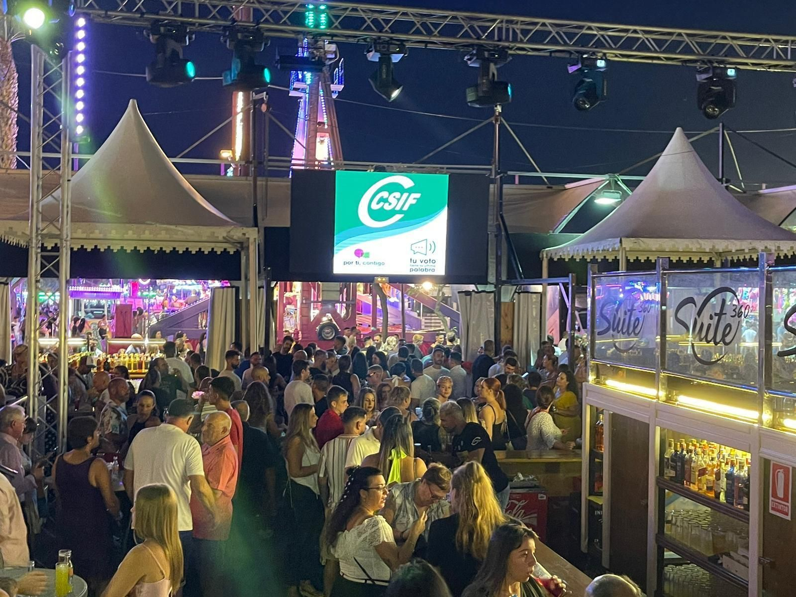 El ambiente en las casetas del CSIF en la Feria de Almería, en imágenes