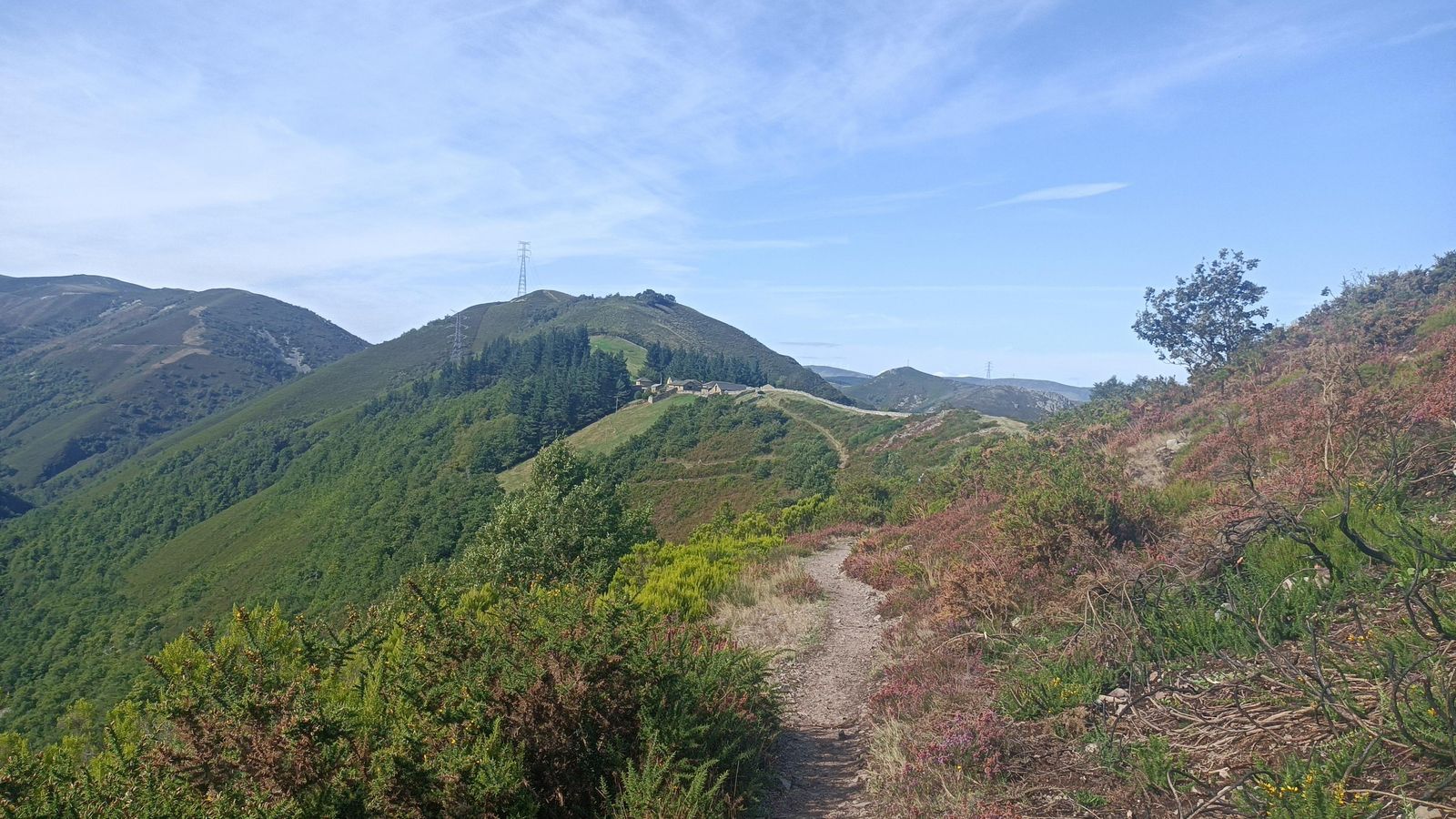 Al fondo, Montefurado.