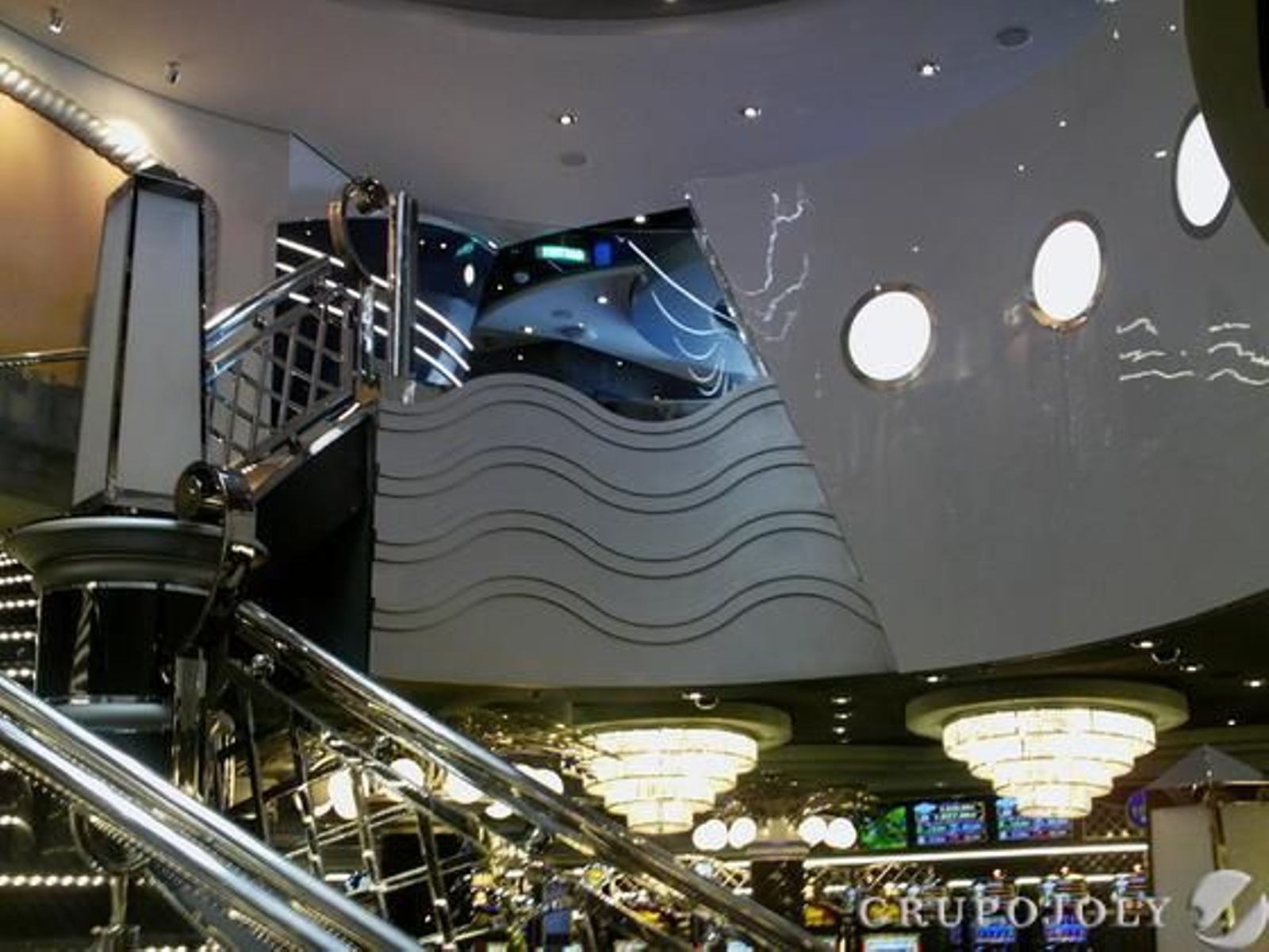 Una visita por el lujoso crucero MSC Divina en su preinauguración en Cádiz.

Foto: Sara Mancera