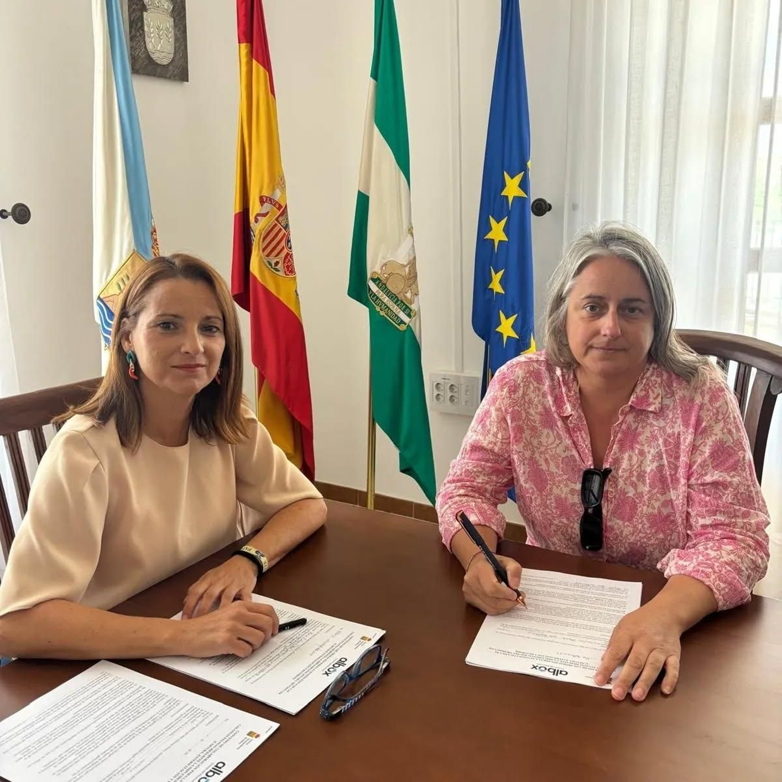 María del Mar Alfonso y Celina Eidler durante la firma del acuerdo de colaboración el pasado septiembre