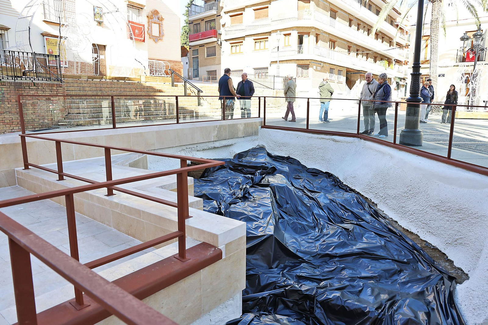 Así luce la Plaza de San Pedro tras el primer día de su reapertura