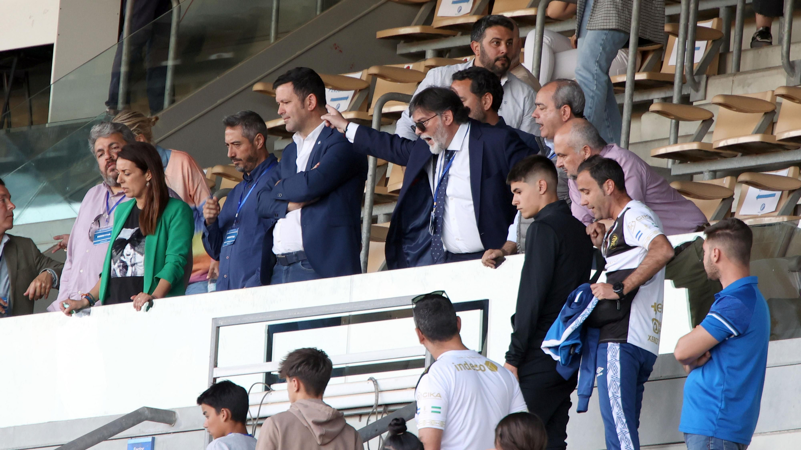 Bronca y tensión al final del Xerez DFC-Recreativo Granada