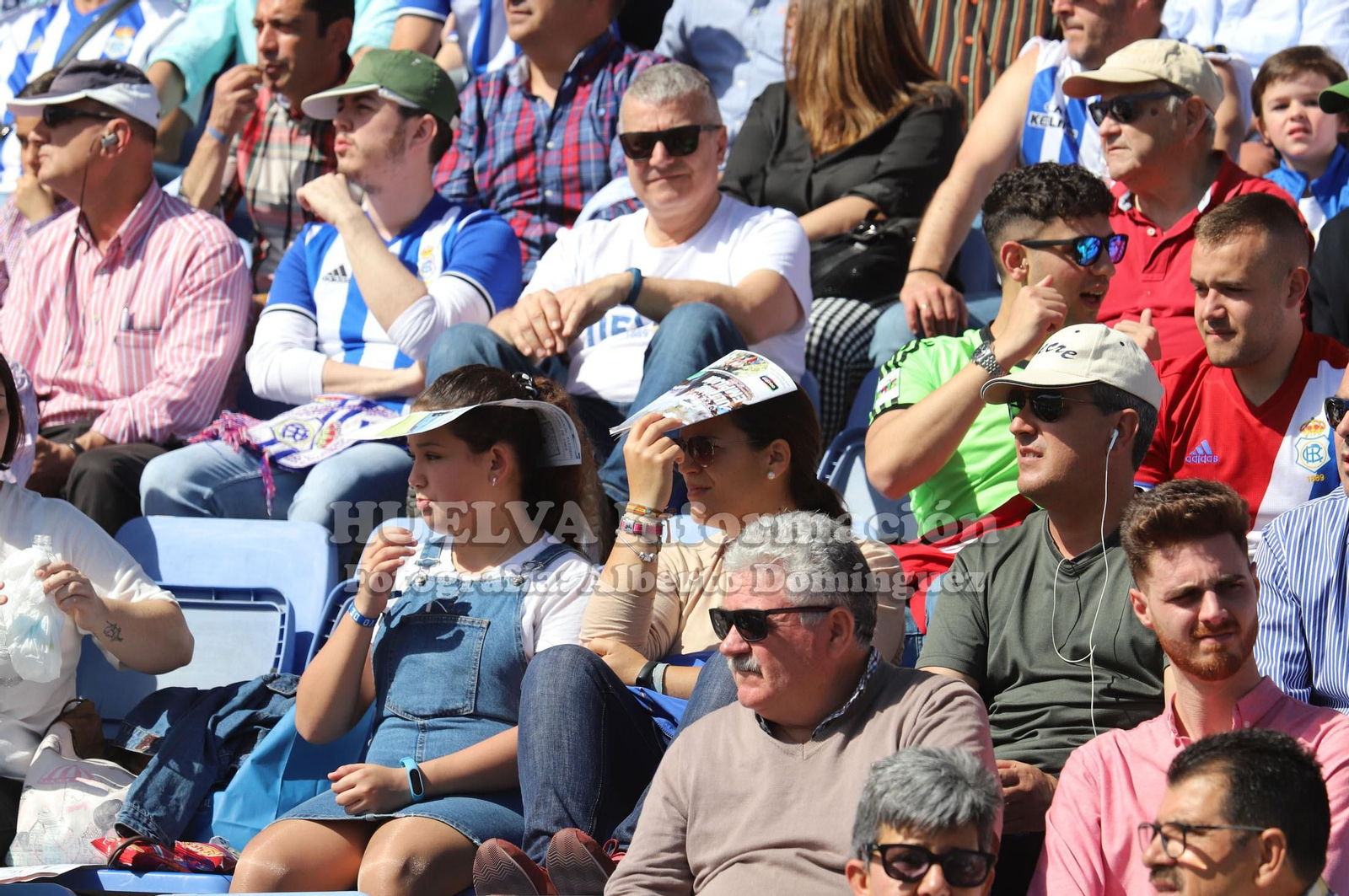 Imágenes del mejor ambiente del Recreativo de Huelva - Talavera