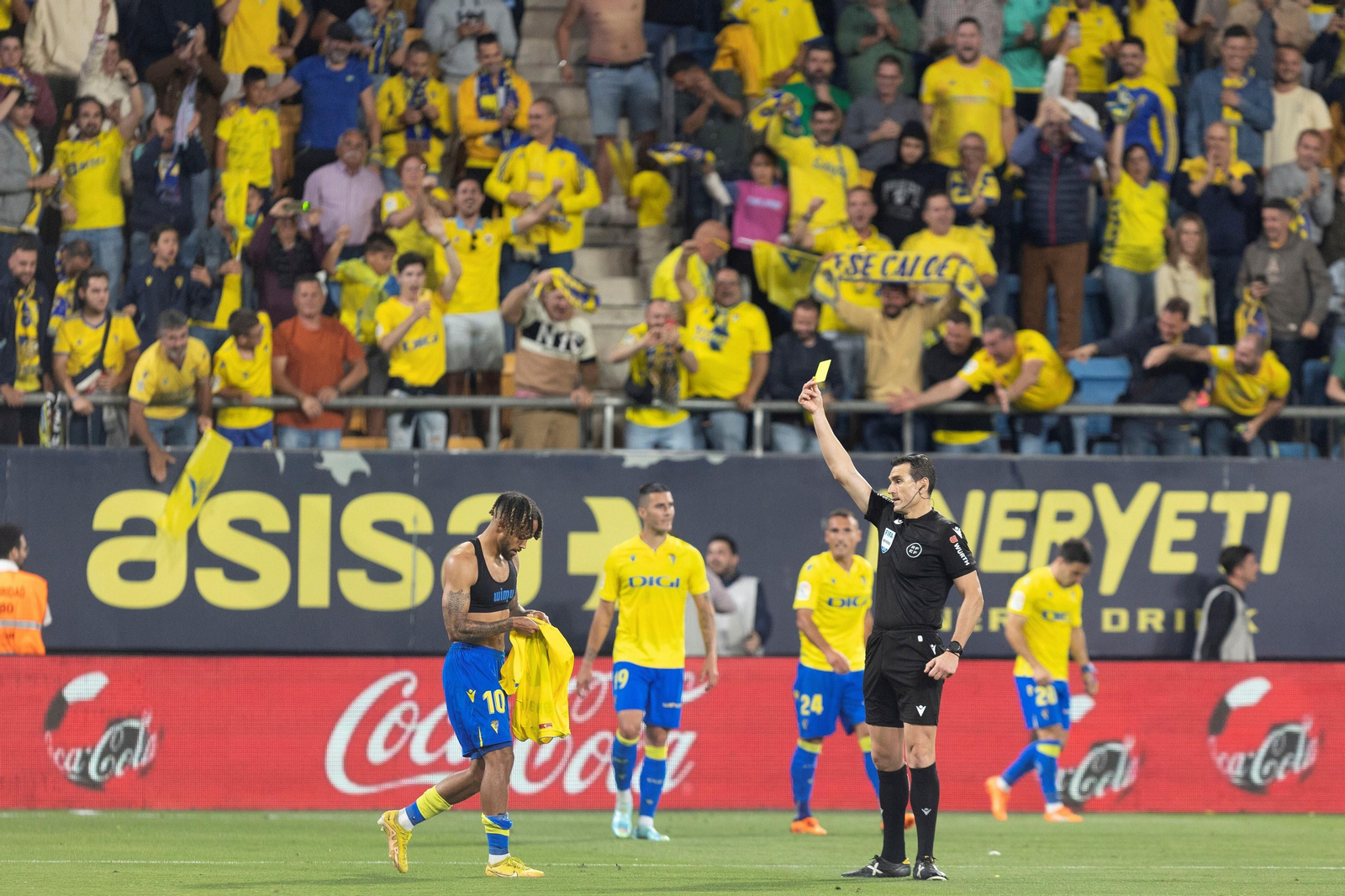 Todas las imágenes del Cádiz C.F.-Valladolid en el Nuevo Mirandilla