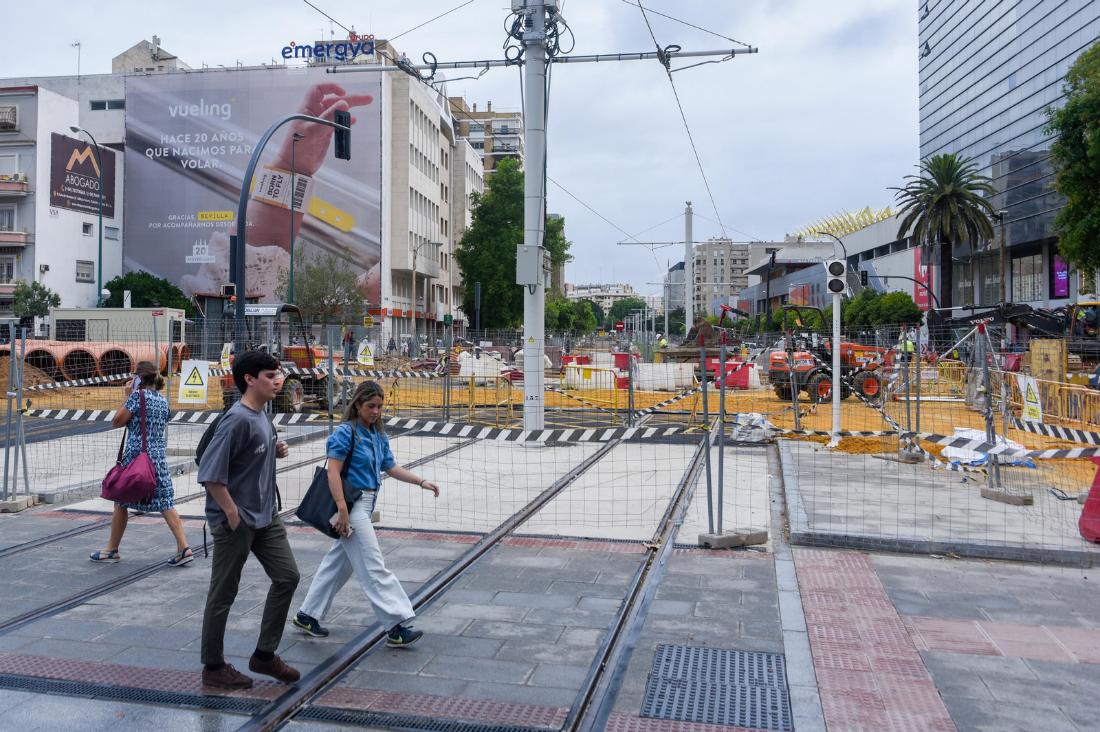 José Luis Sanz, asiste a la puesta en funcionamiento de ampliación del tranvía hasta Eduardo Dato