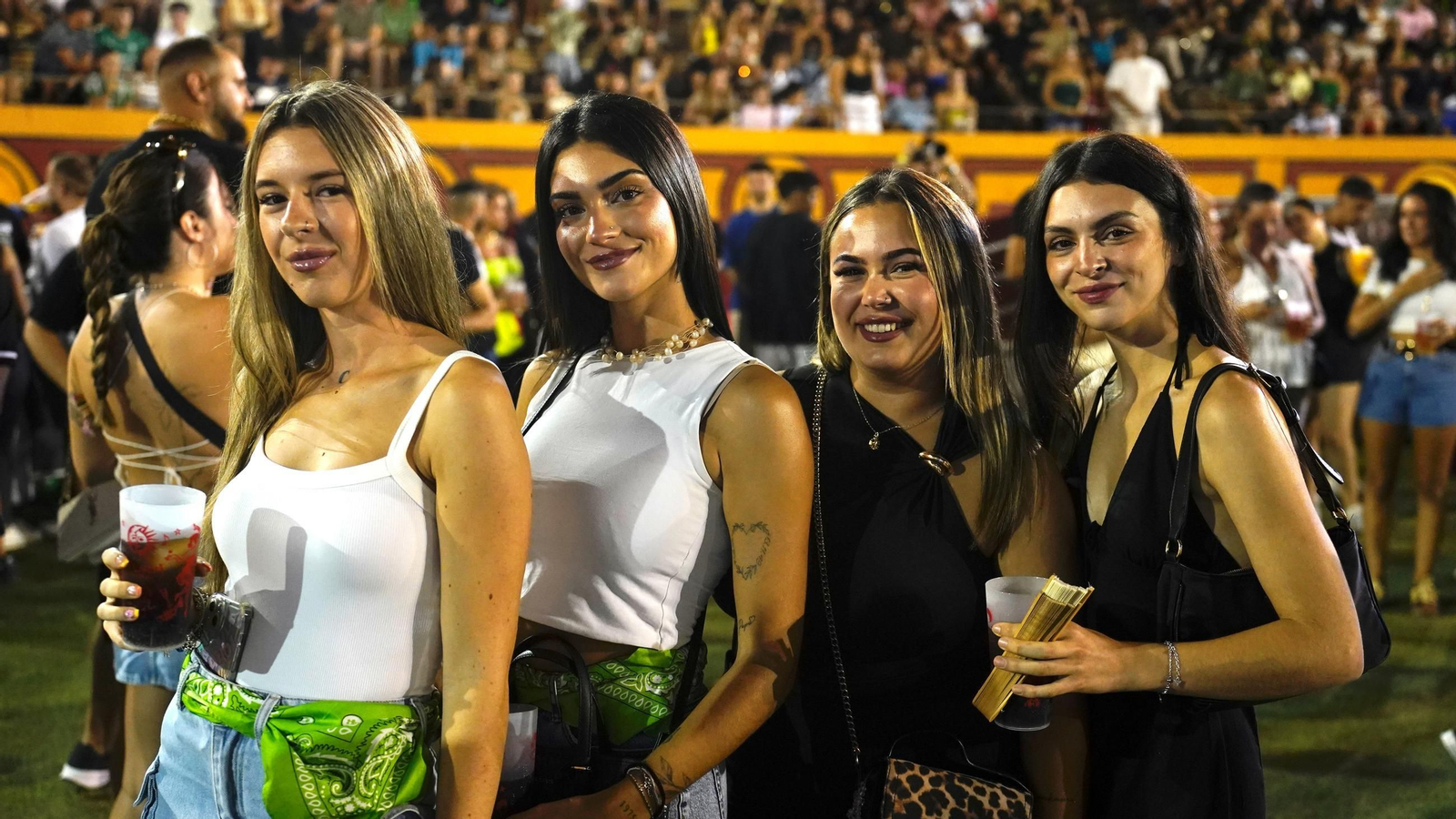 El concierto de JC Reyes en el Cabaret Festival de Algeciras, en imágenes