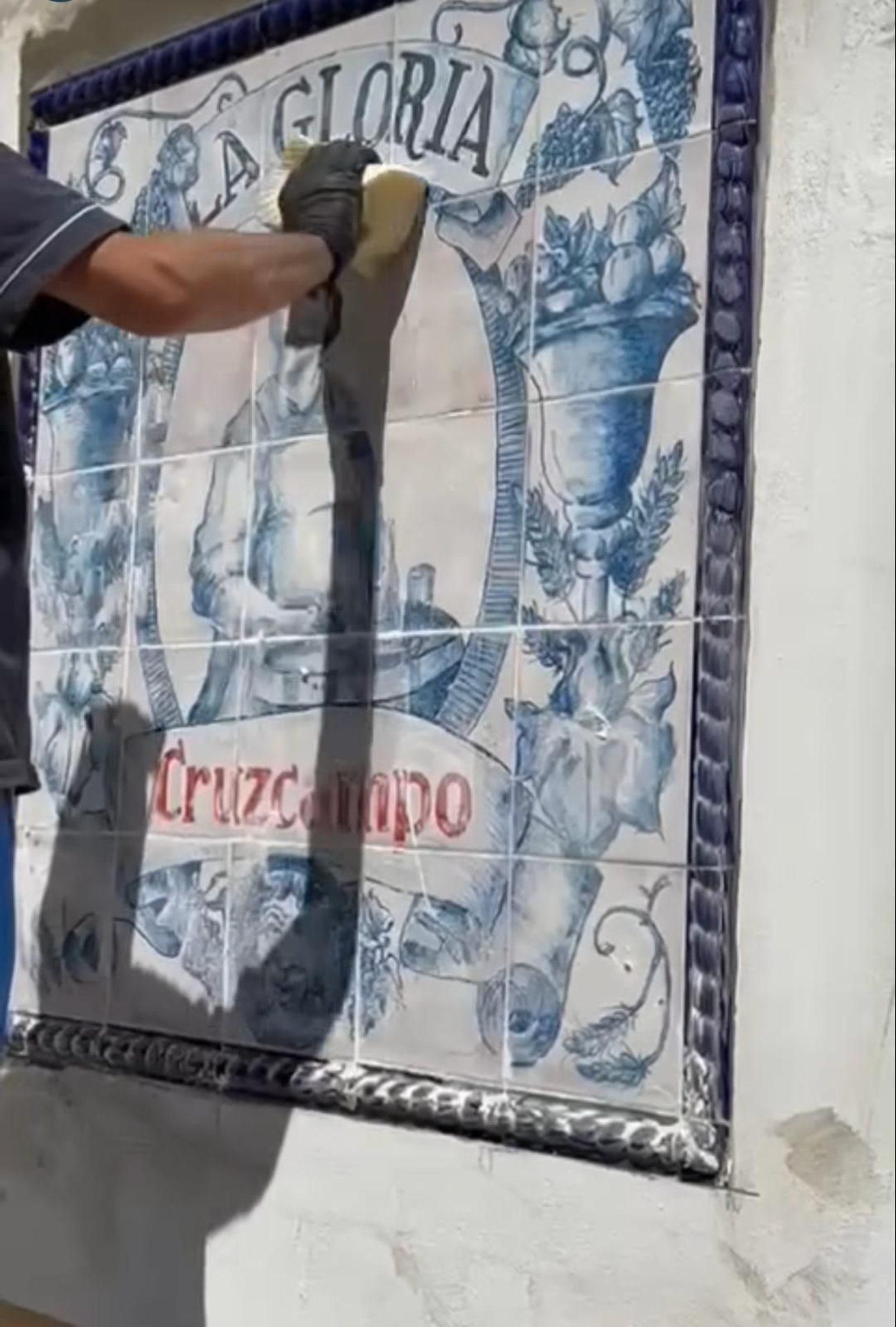 Story de La Gloria Taberna.