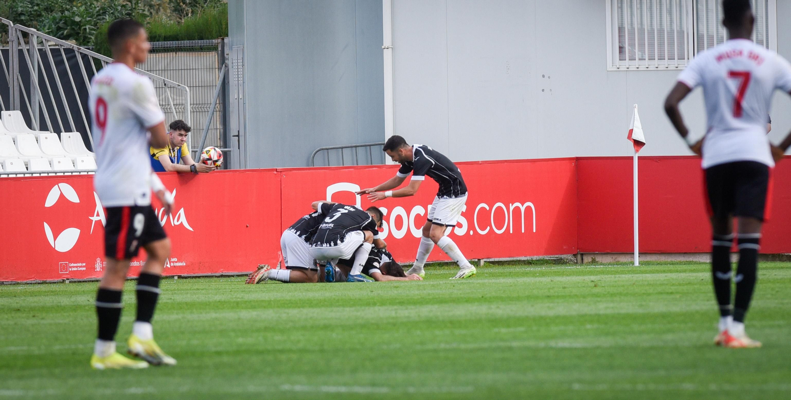 Las fotos del Sevilla Atlético-Balona de Segunda Federación (2-1)