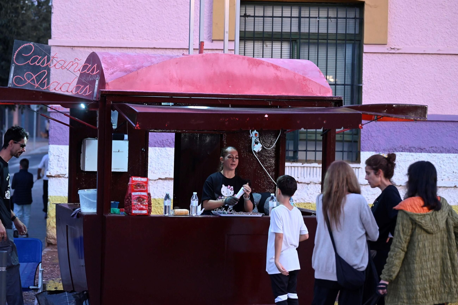 El inicio de la temporada de castañas asadas en Córdoba, en imágenes El inicio de la temporada de castañas asadas en Córdoba, en imágenes