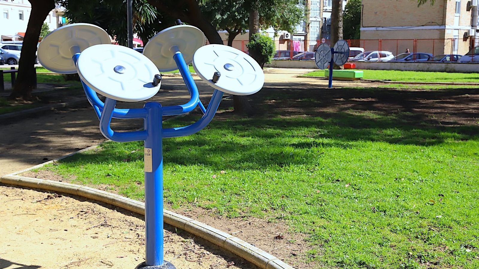 Imagen de uno de los nuevos parques biosaludables de Jerez.