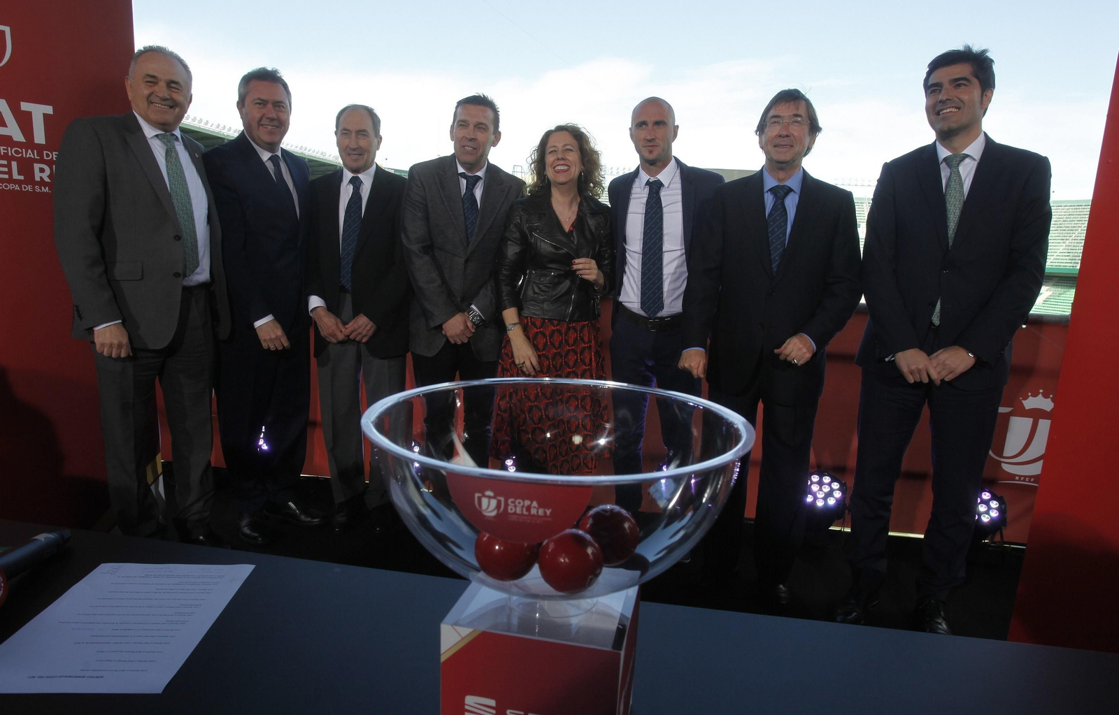 Las imágenes del sorteo de las semifinales de la Copa del Rey