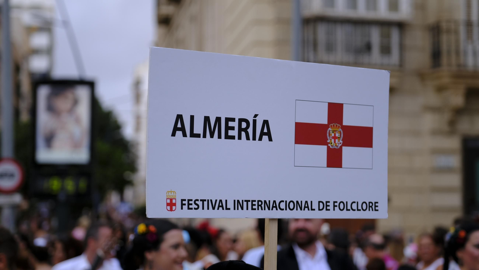Las mejores imágenes de la Batalla de Flores de Almería