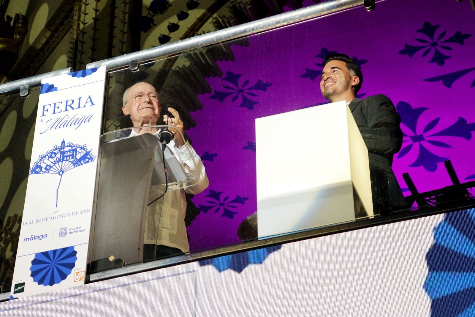 El pregón de Javier Castillo en la Feria de Málaga, en imágenes