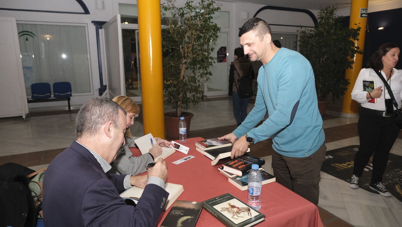 El Diario de los Libros con Lorenzo Silva y Noemí Trujillo, en Mojácar