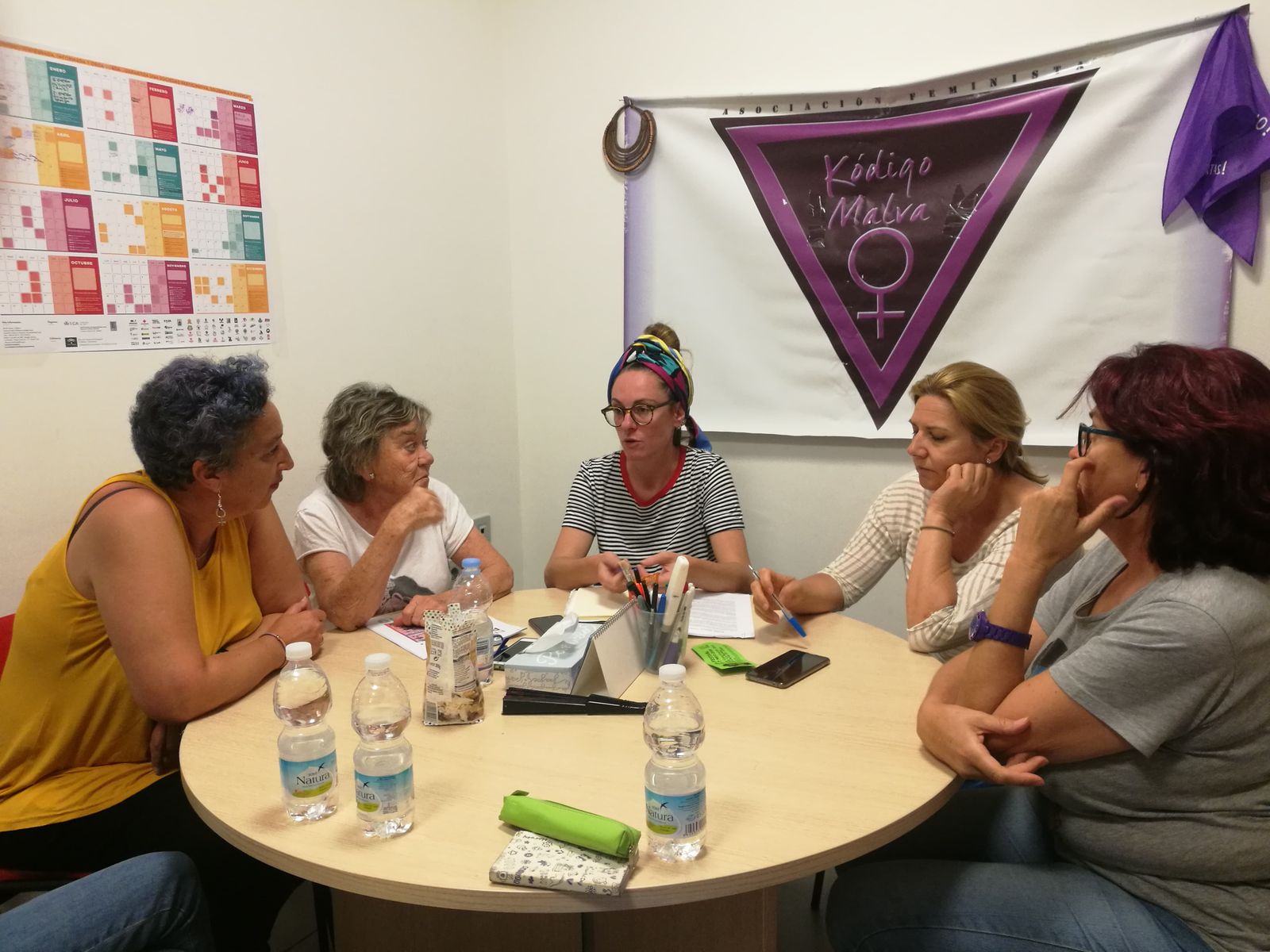 Momento del encuentro entre representantes de Podemos y Kódigo Malva.