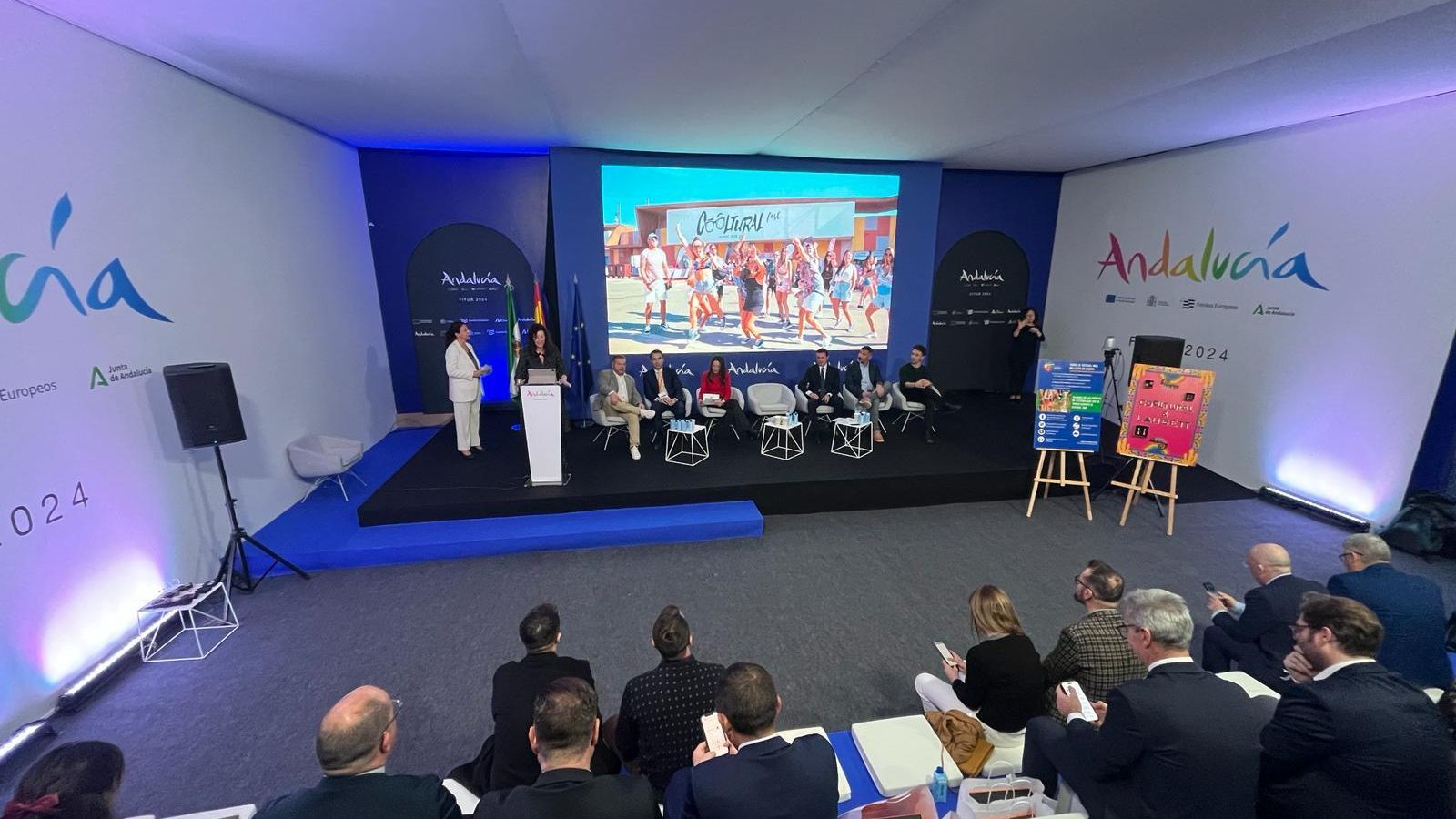 La alcaldesa durante la presentación del Cooltural Fest en Fitur