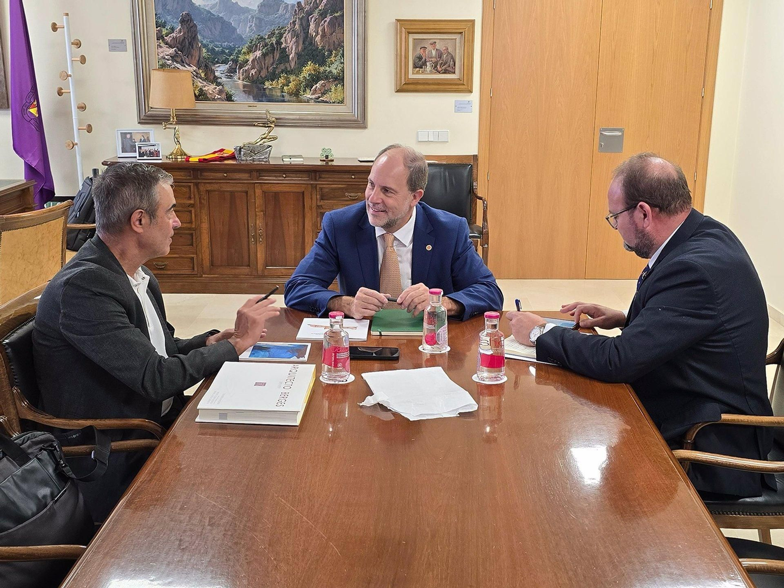 Reunión sobre el futuro Plan General de Ordenación Municipal de Jaén.