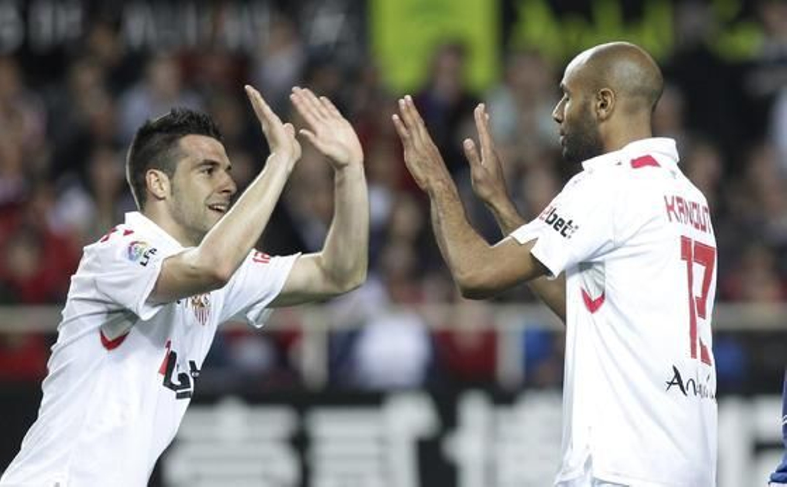 El Sevilla y el Xerez empatan en el Sánchez Pizjuán. / Antonio Pizarro