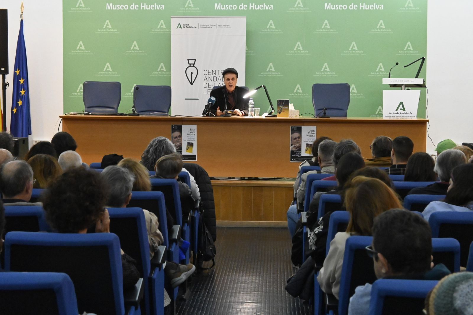 Presentación del nuevo libro de Juan Cobos Wilkins, en imágenes