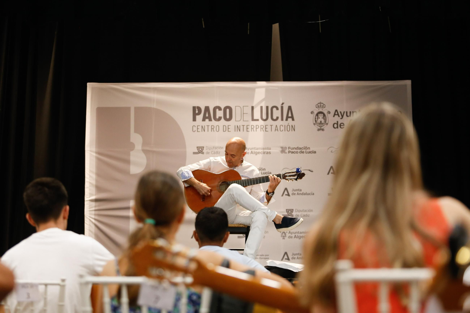 CLASES MAGISTRALES DE (13778488).jpg