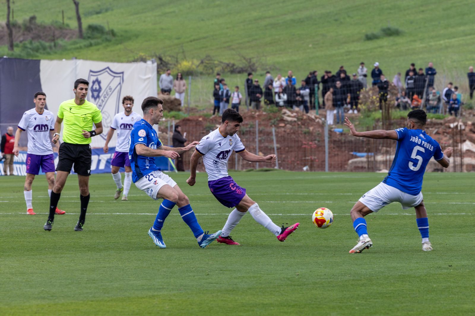 Las mejores imágenes del empate en el derbi entre Linares Deportivo y Real Jaén