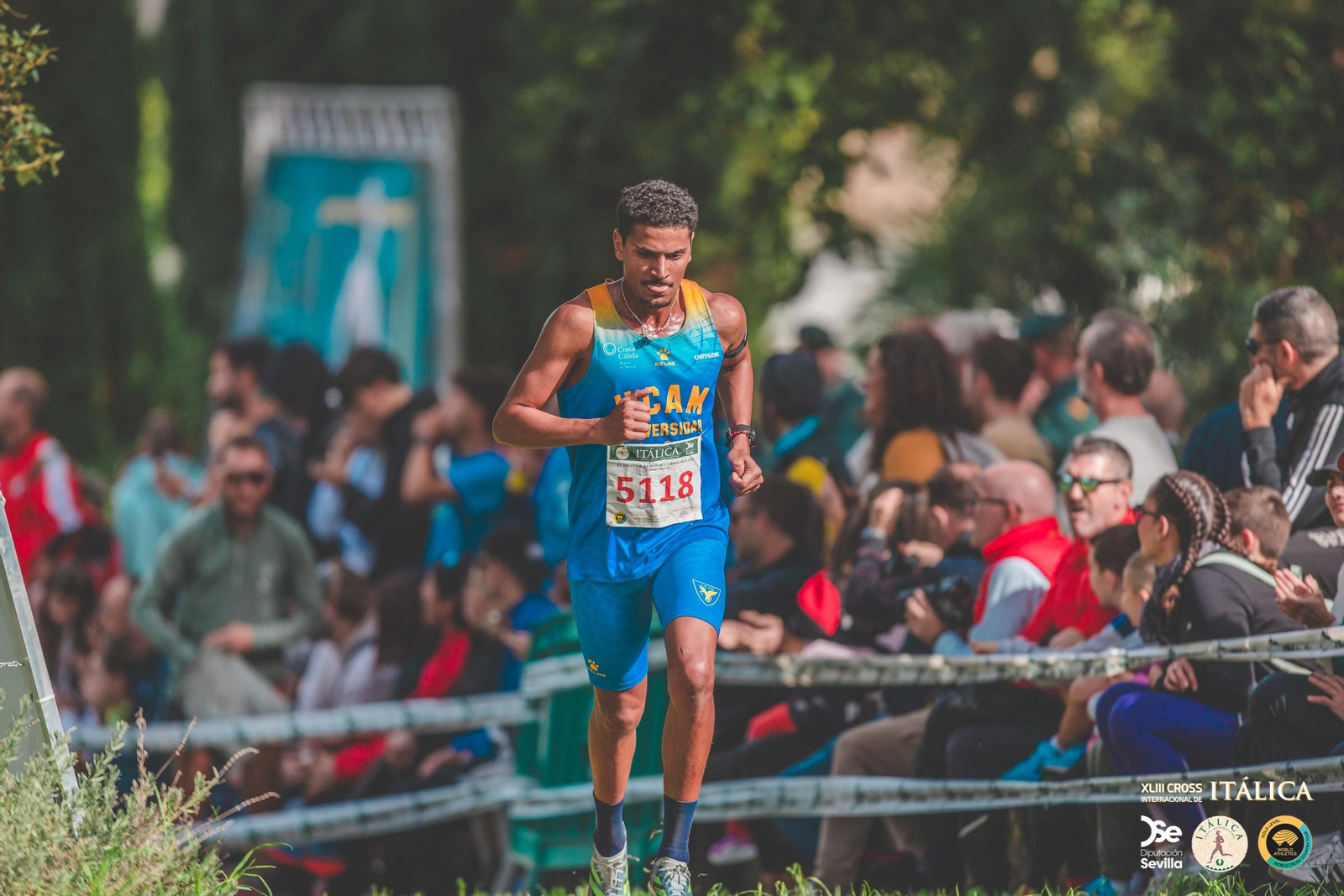 Búscate en las fotos del Cross de Itálica 2025 | 12