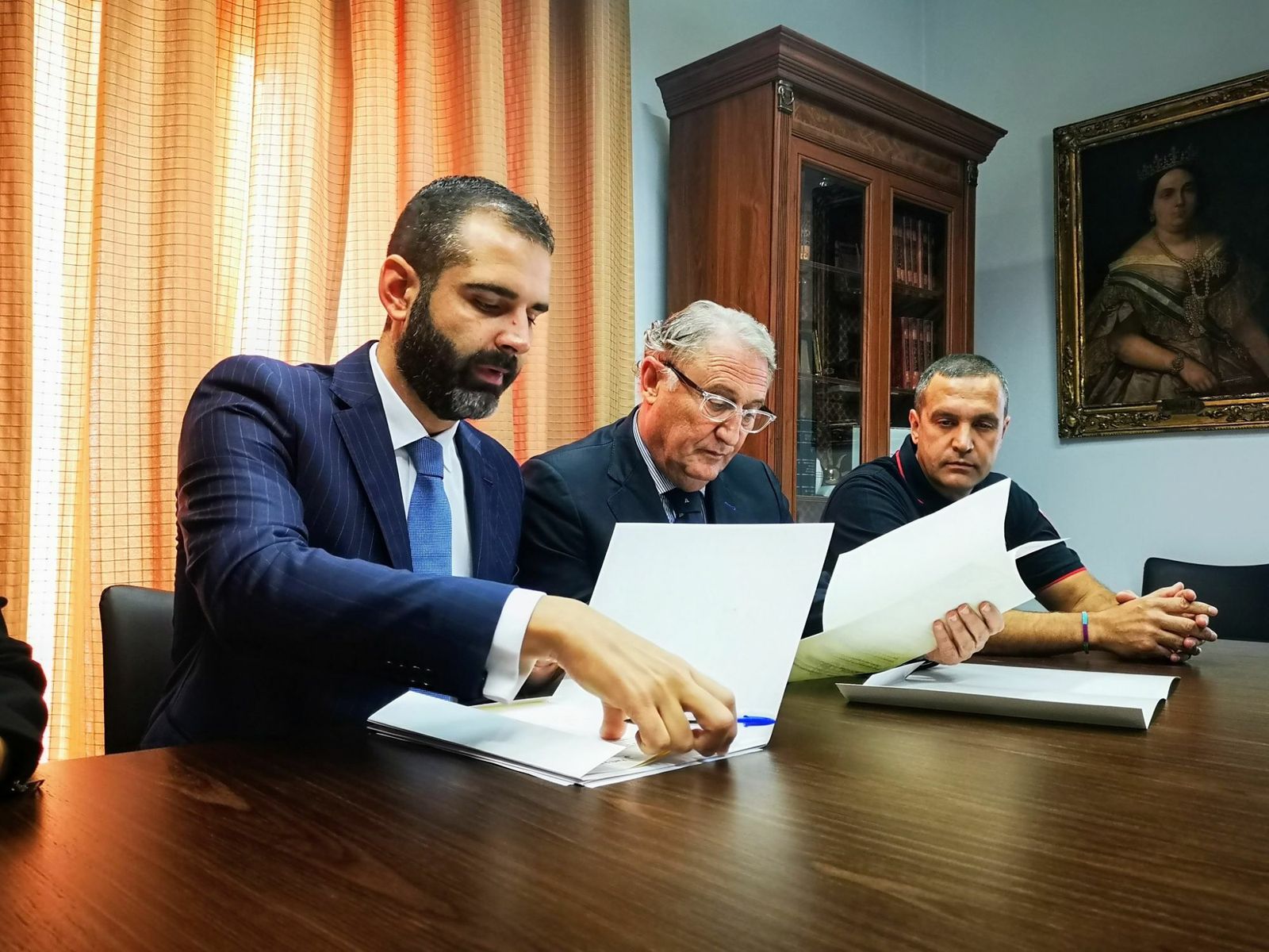 El alcalde de Almería, Ramón Fernández y el presidente de la APA, Jesús Caicedo.