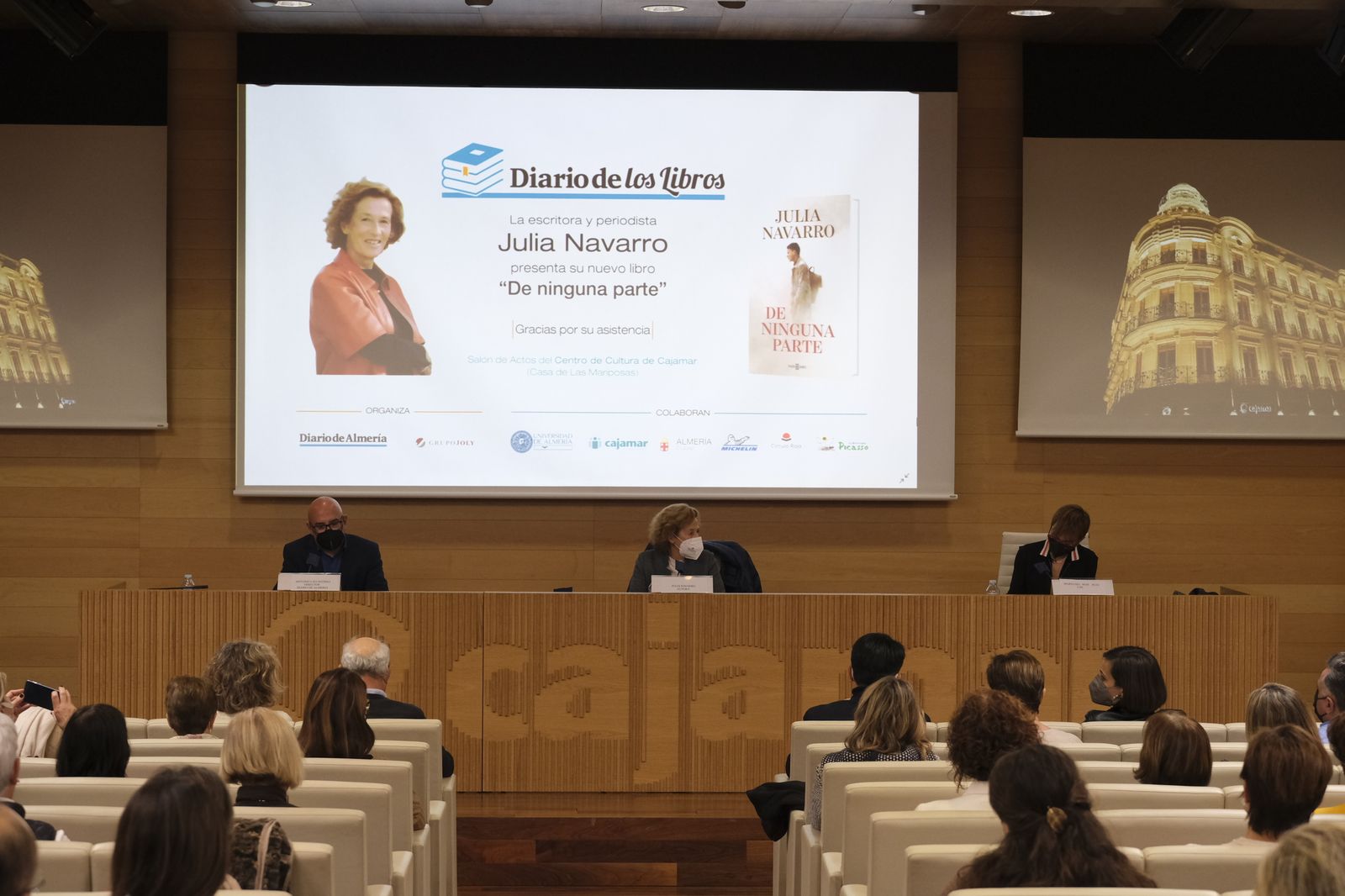 Fotogalería Diario de los Libros, con Julia Navarro. Almería