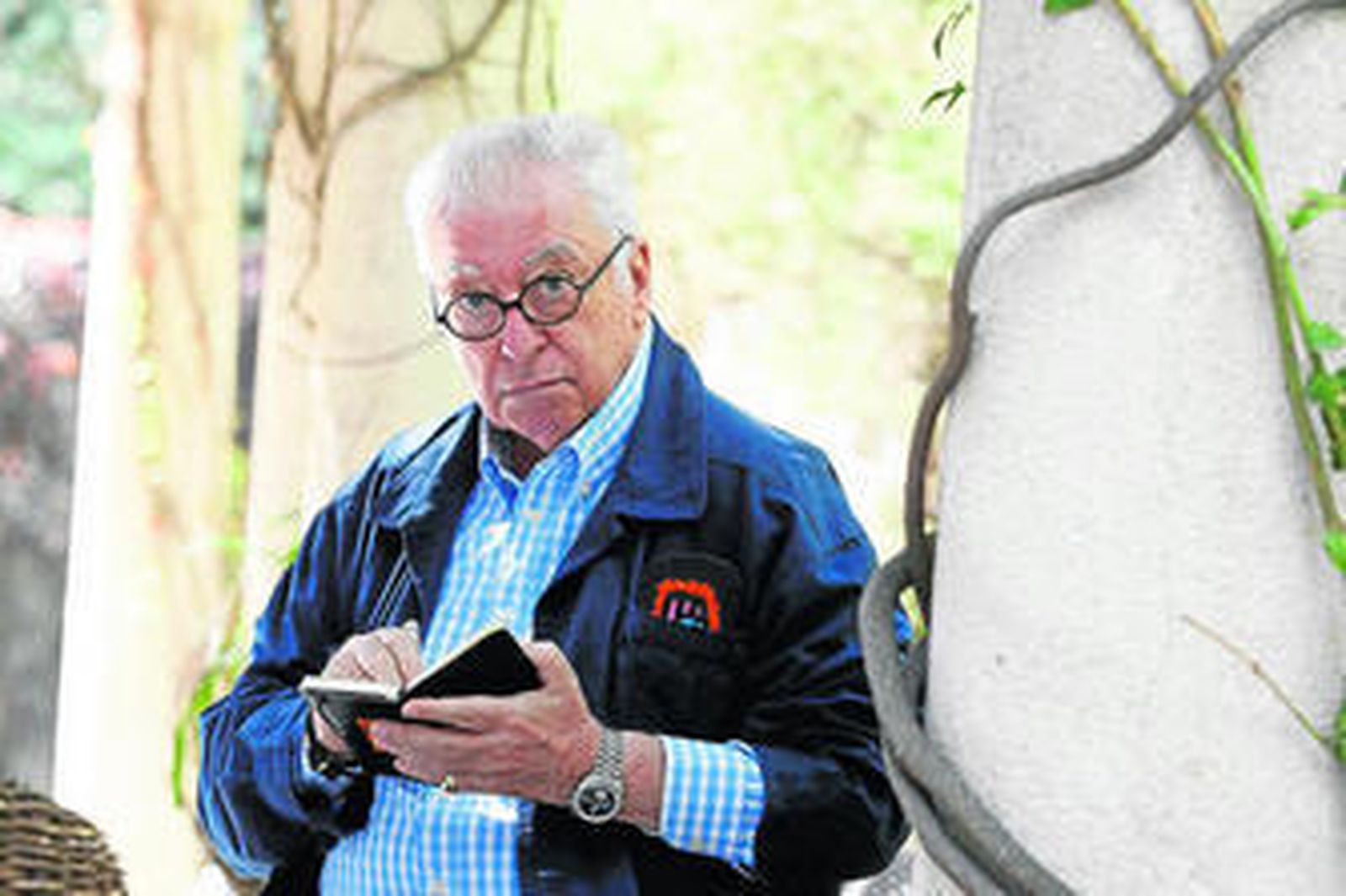 "He sobrevivido a casi todo, en la cuerda tensa"