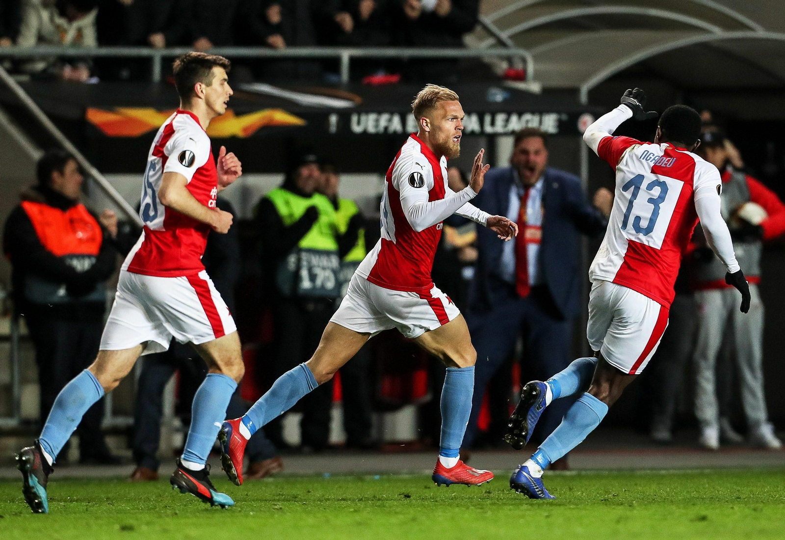 El Slavia de Praga-Sevilla, en imágenes