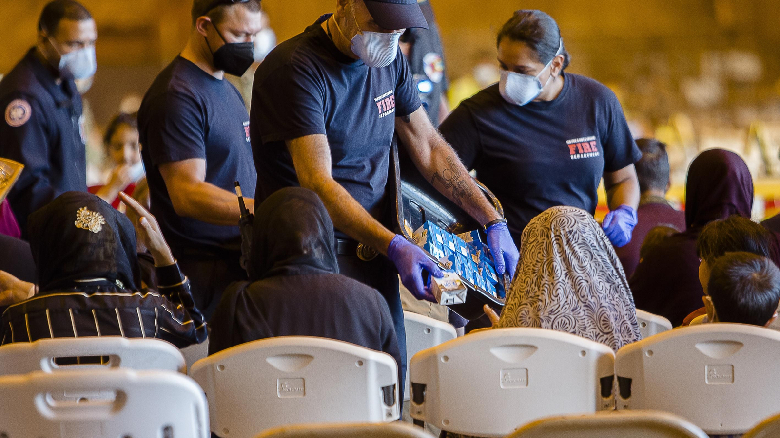 Imágenes de la llegada a Rota de refugiados afganos