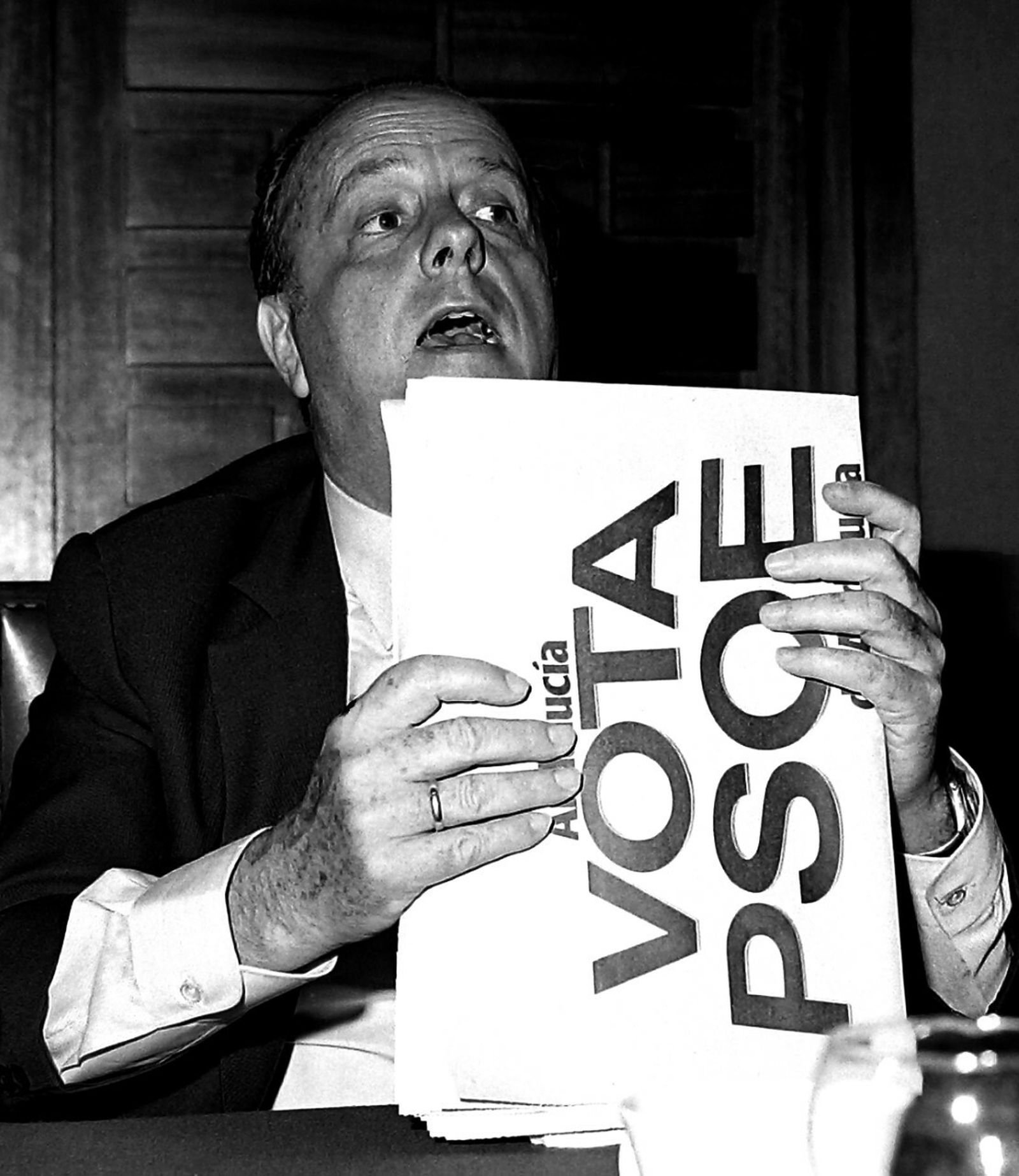 Manuel Fraga haciendo publicidad (involuntaria) al PSOE.