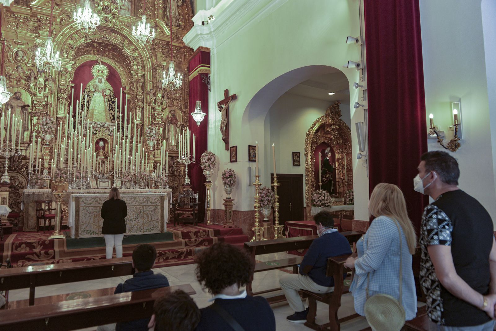 Domingo de visitas a los templos