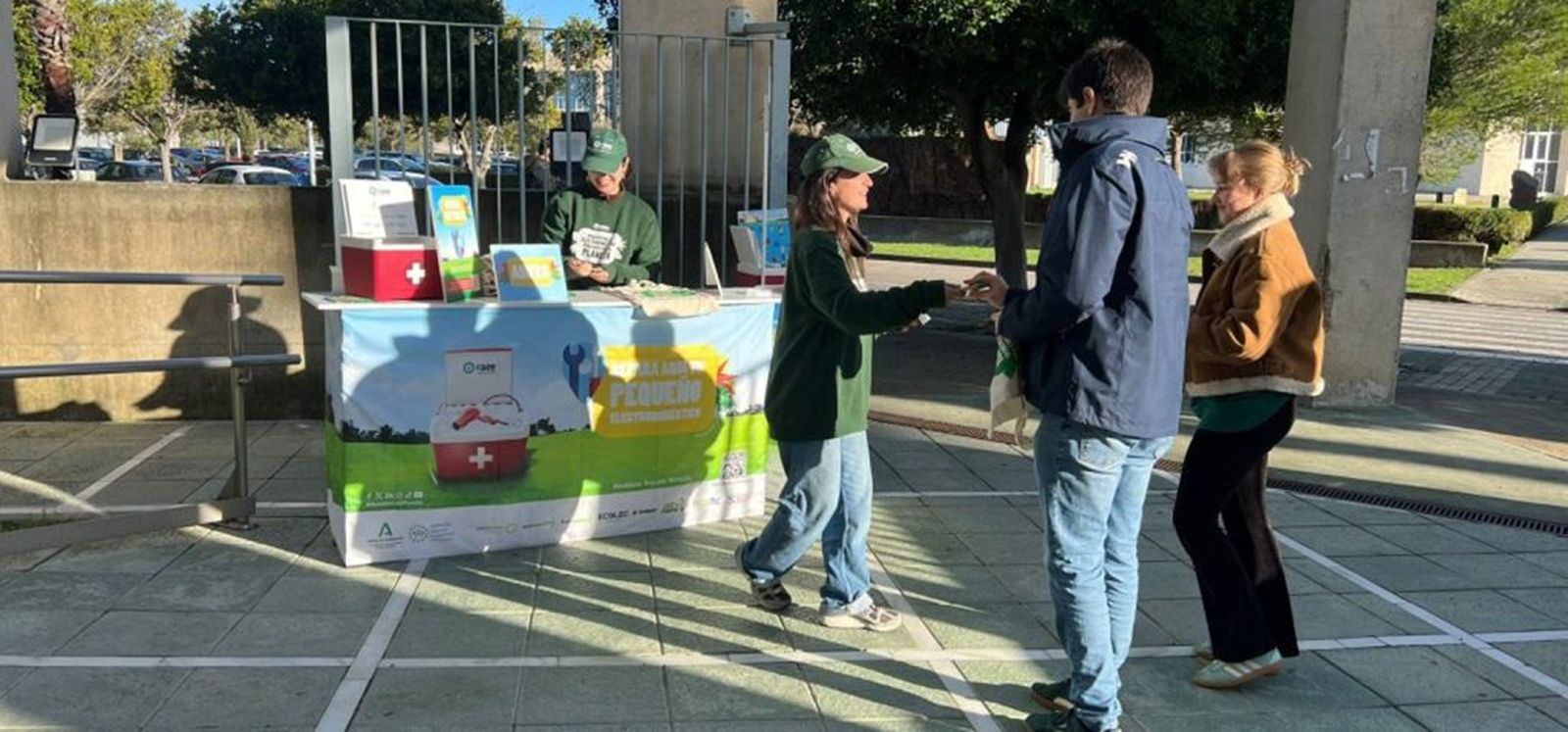 Imagen de otra campaña de ‘Dona Vida al Planeta’ organizada por la Universidad de Cádiz