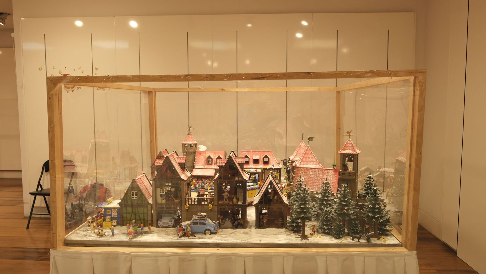 Exposición de Clicks de Playmobil contra el cáncer infantil, en fotos