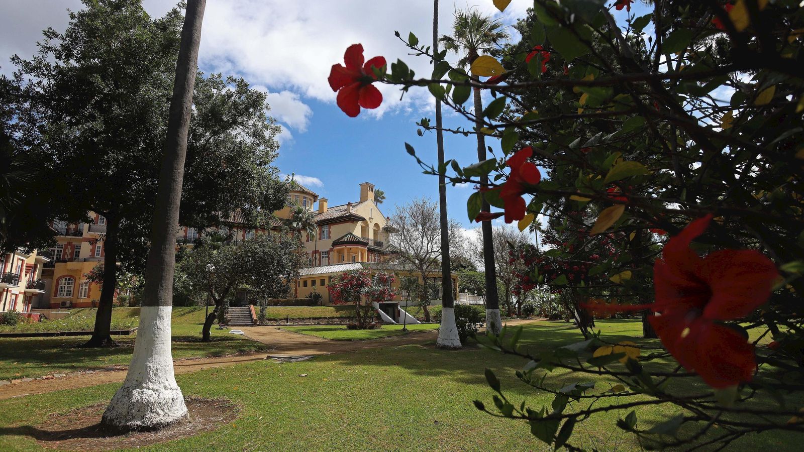 Jardines del hotel Reina Cristina