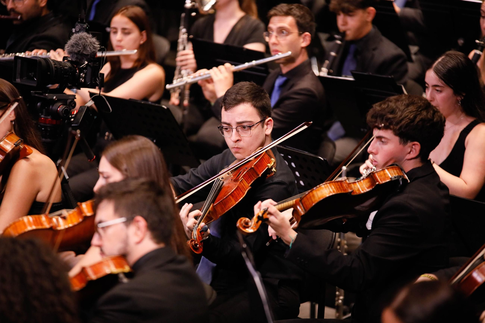 El concierto de la Orquesta de la UAL en el Auditorio Maestro Padilla, en imágenes