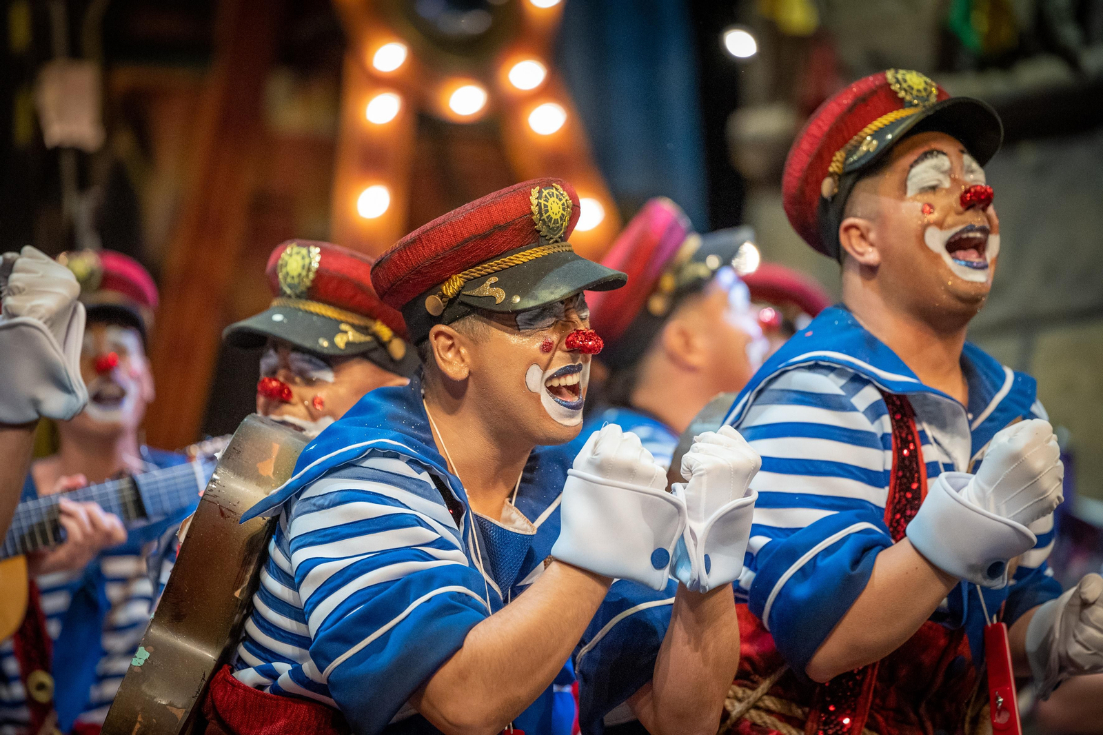 Comparsa 'Y seguimos cantando'